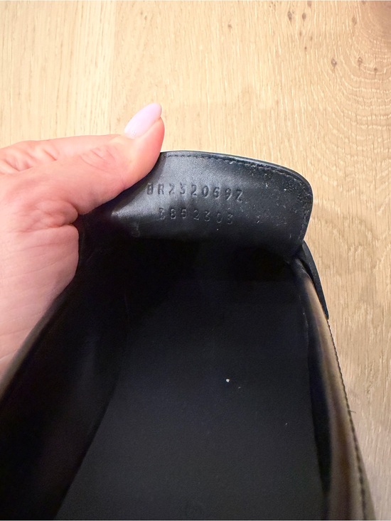 Elegant Hermes Hitch Loafers - Black Glacéd Calfskin - Size 40